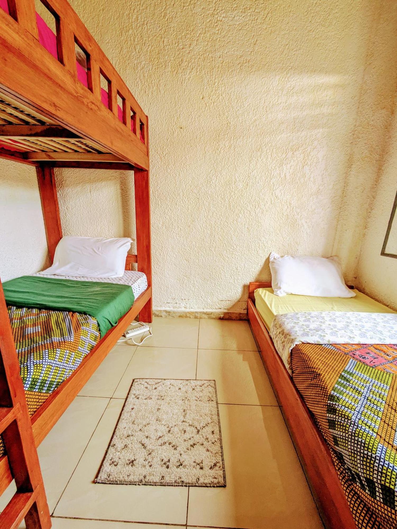Randa'S House I Homestay Ruhengeri Luaran gambar